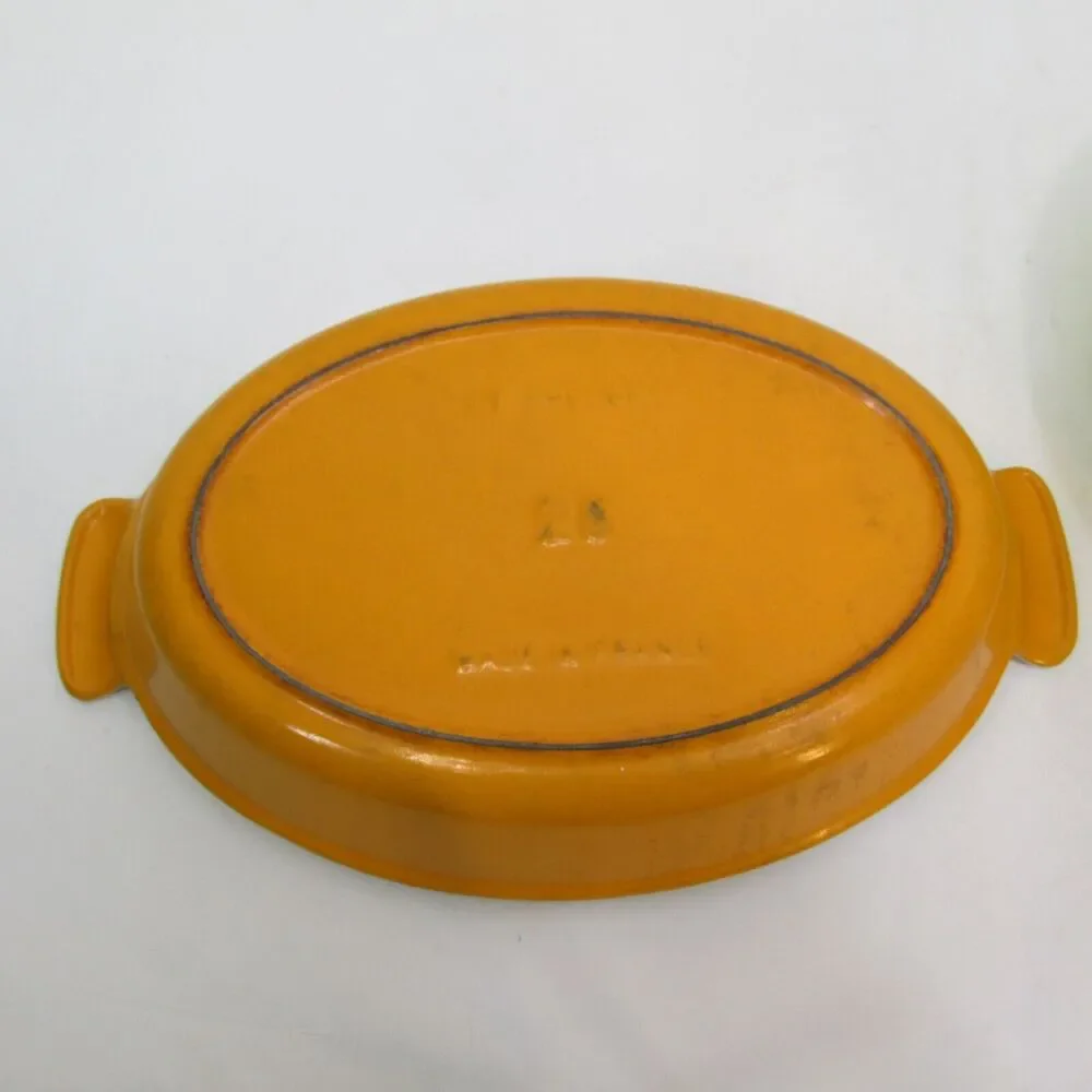 VG LE CREUSET CAST IRON 28 Yellow ORANGE CASSEROLE BAKING DISH FRANCE Green Lid - Picture 8 of 10